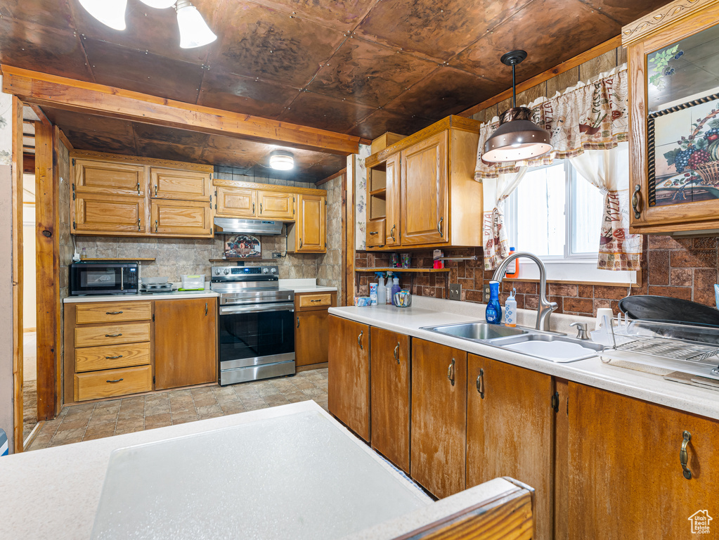 Photo 7 for MLS #2105025 at 1040 W Center St
