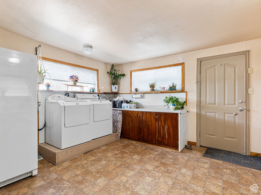 Photo 13 for MLS #2105025 at 1040 W Center St