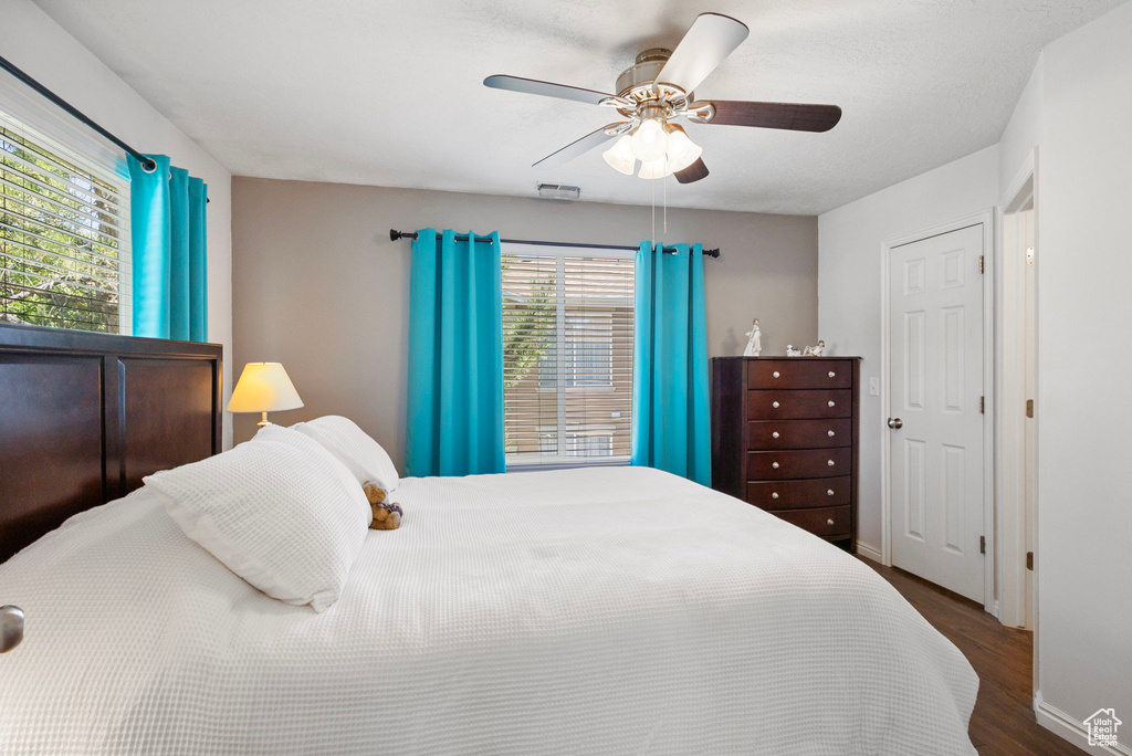 9525 S FAIRWAY VIEW DR Sandy, UT 84070