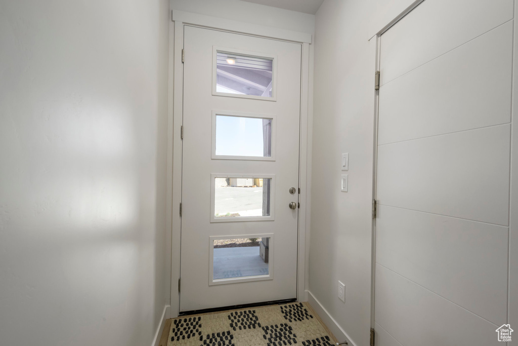 Photo 3 for MLS #2105029 at 2061 W Pinnacle Ln #G-6