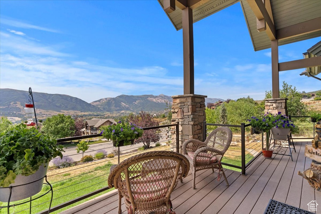 Photo 8 for MLS #2105031 at 5652 E Porcupine Ridge Dr
