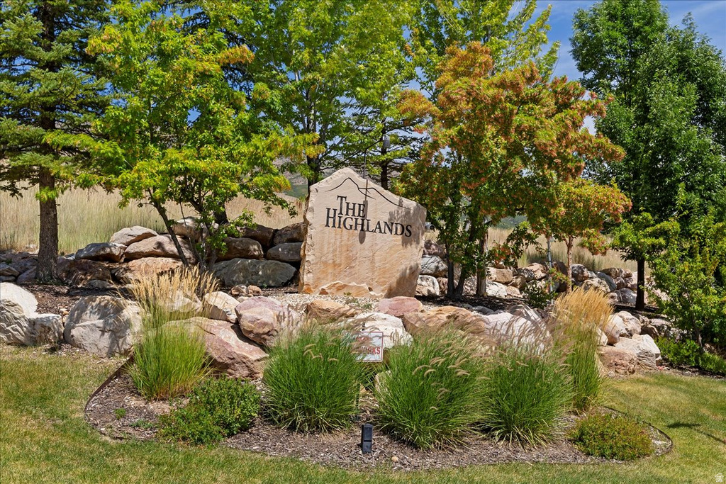 5674  PORCUPINE DR Eden, UT 84310