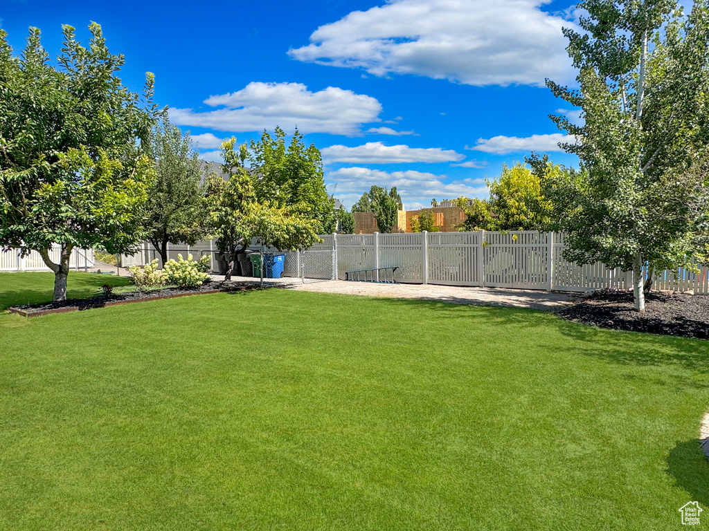 1873 W 75 S Kaysville, UT 84037