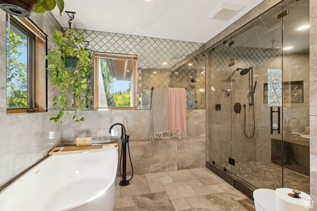Photo 44 for MLS #2105050 at 2614 E Tuxedo Cir