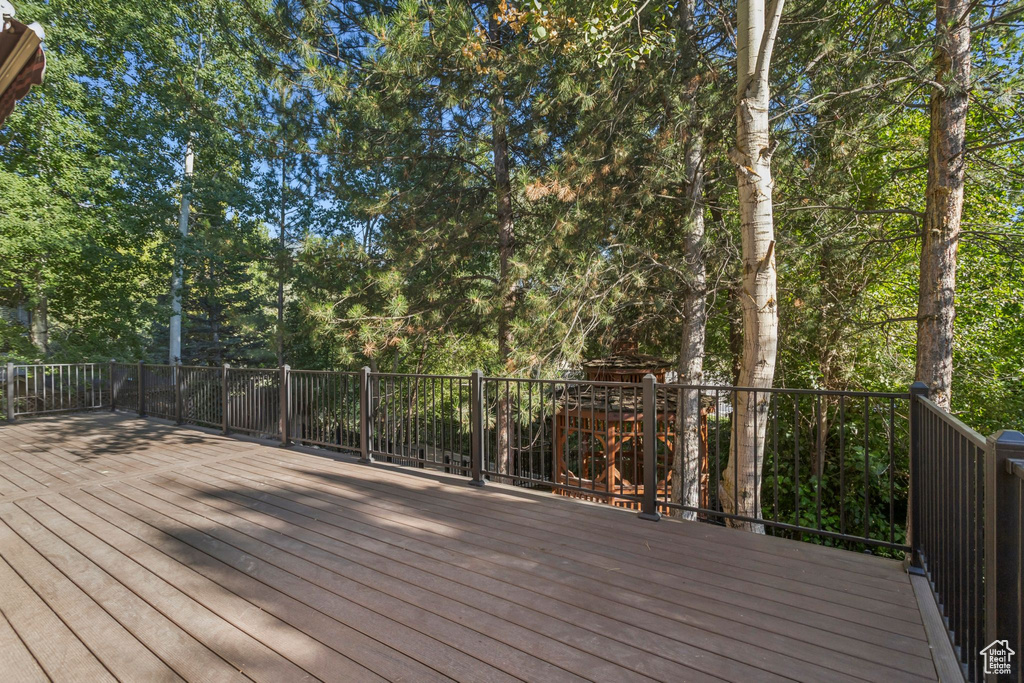 Photo 69 for MLS #2105050 at 2614 E Tuxedo Cir