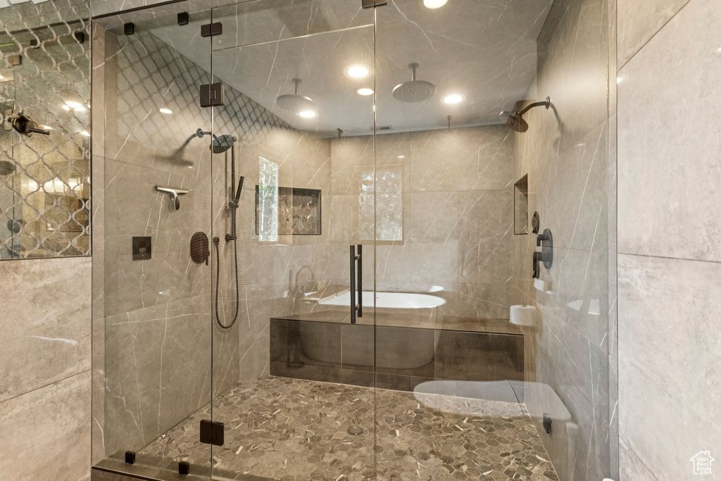 Photo 45 for MLS #2105050 at 2614 E Tuxedo Cir