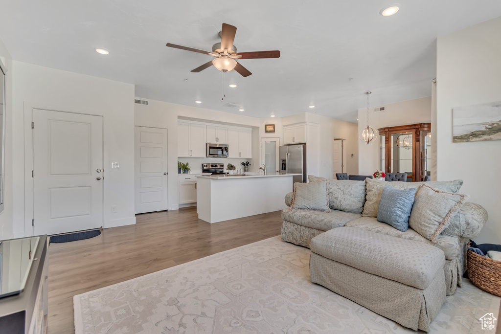 Photo 5 for MLS #2105053 at 362 S 1080 West #303