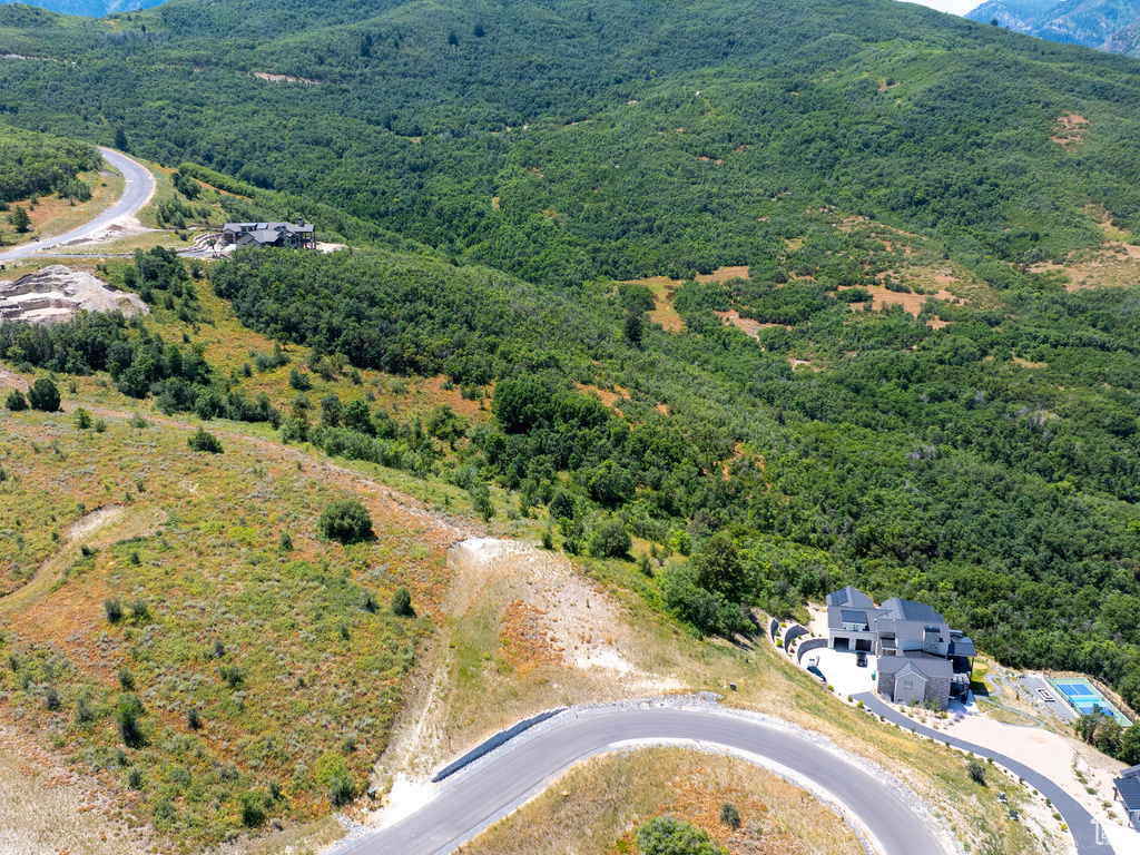 5948 E NIGHTHAWK LN Huntsville, UT 84317