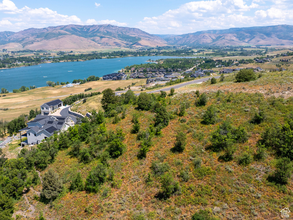 5948 E NIGHTHAWK LN Huntsville, UT 84317