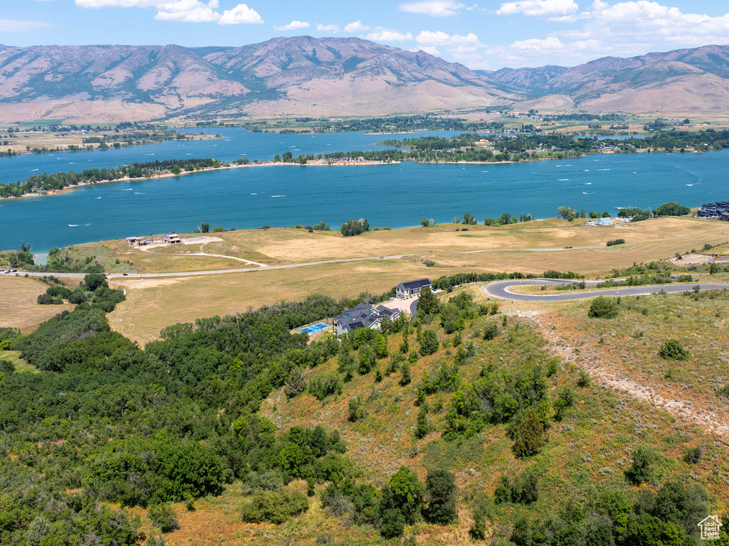 5948 E NIGHTHAWK LN Huntsville, UT 84317