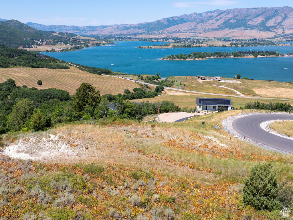 5948 E NIGHTHAWK LN Huntsville, UT 84317