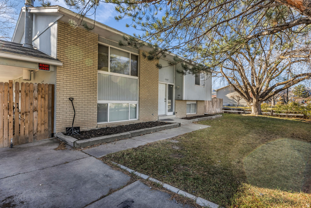 4989 W CHERRYWOOD LN West Valley City, UT 84120