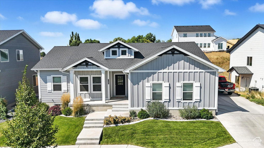 Photo 3 for MLS #2105063 at 798 W 50 North