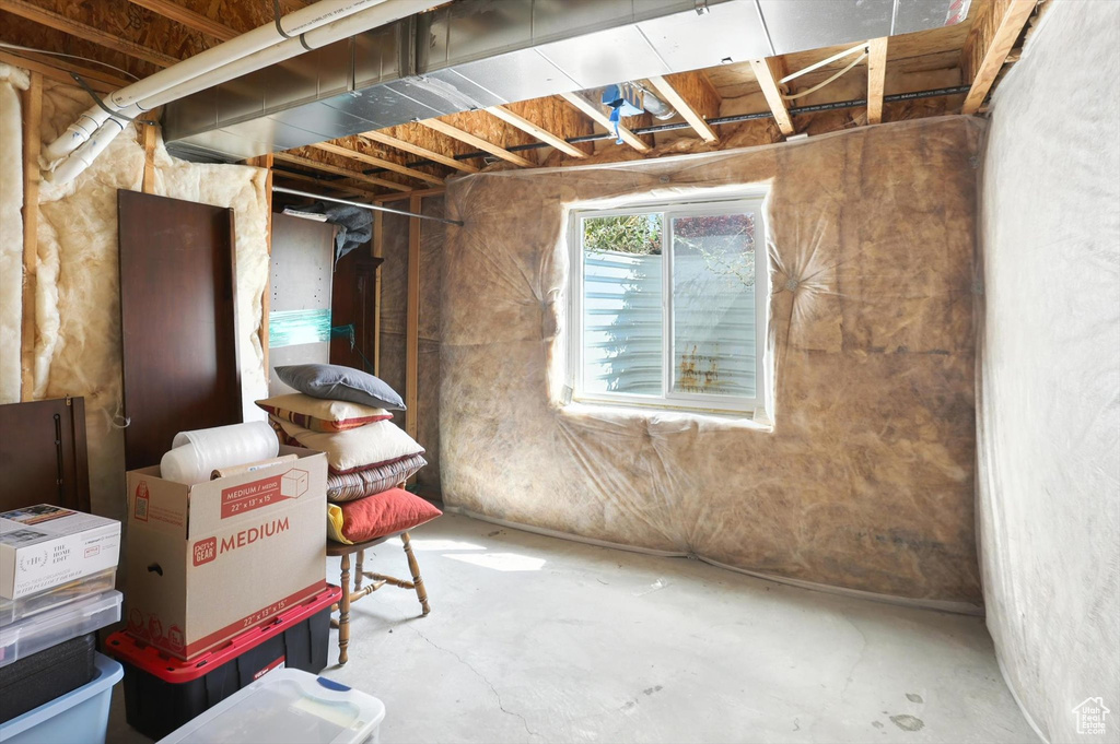Photo 25 for MLS #2105063 at 798 W 50 North