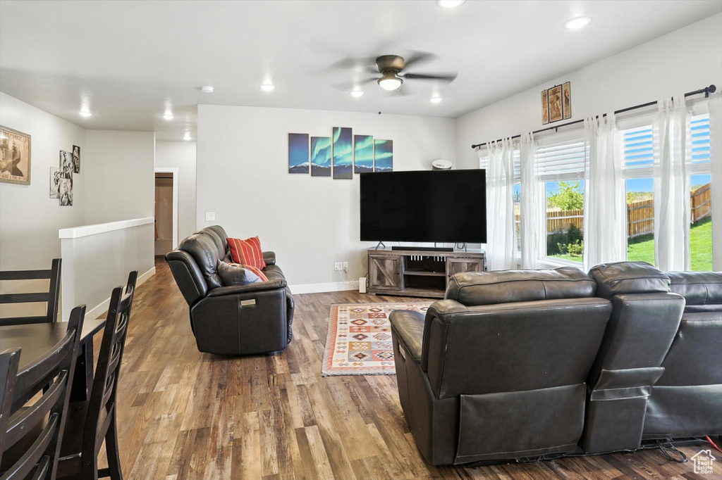 Photo 8 for MLS #2105063 at 798 W 50 North