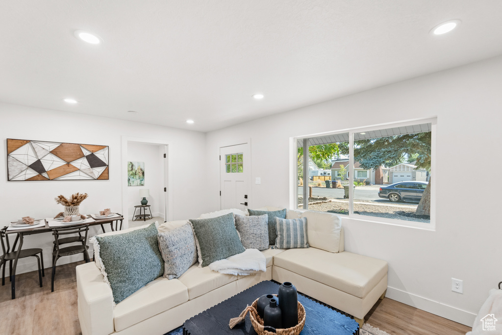 3860 S 400 E South Salt Lake, UT 84115