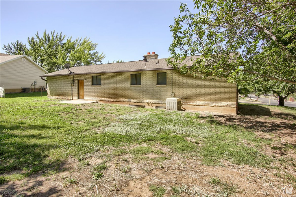 Photo 28 for MLS #2105073 at 886 N Harrison Blvd