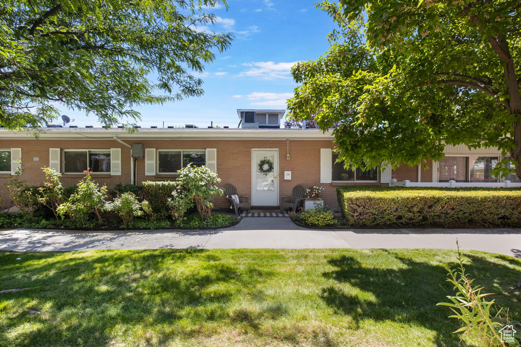 2219 E CARRIAGE LN #59 Holladay, UT 84117