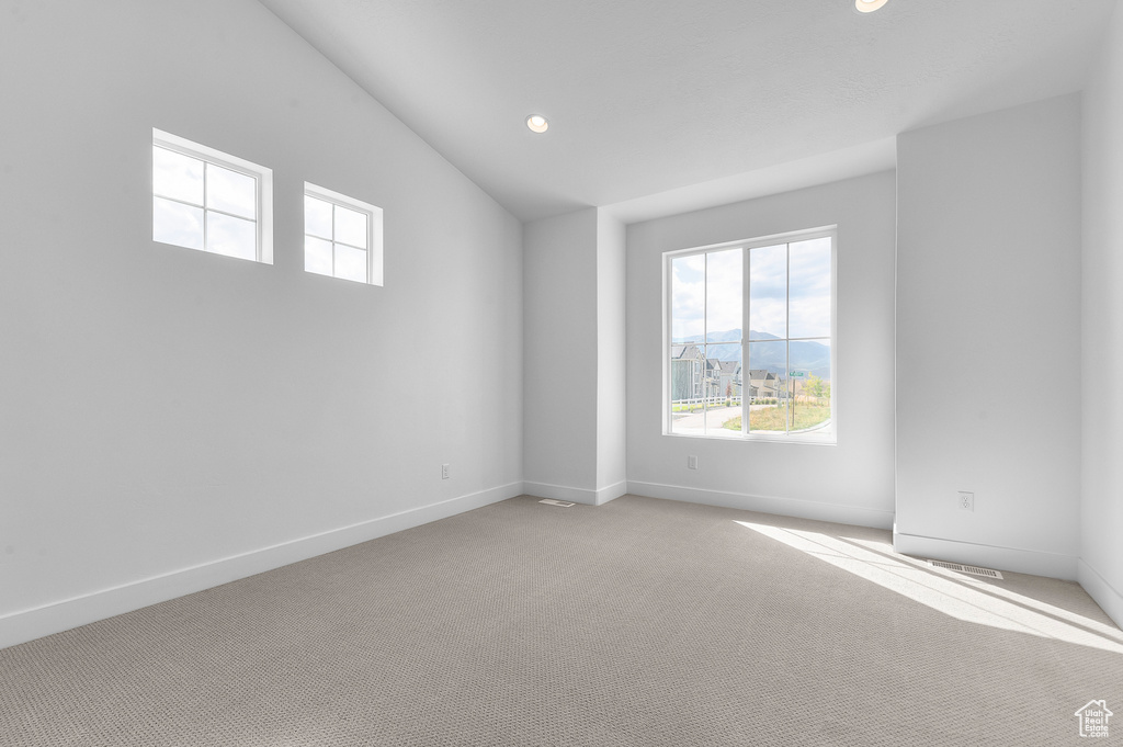 Photo 13 for MLS #2105090 at 6776 N Mt Jefferson
