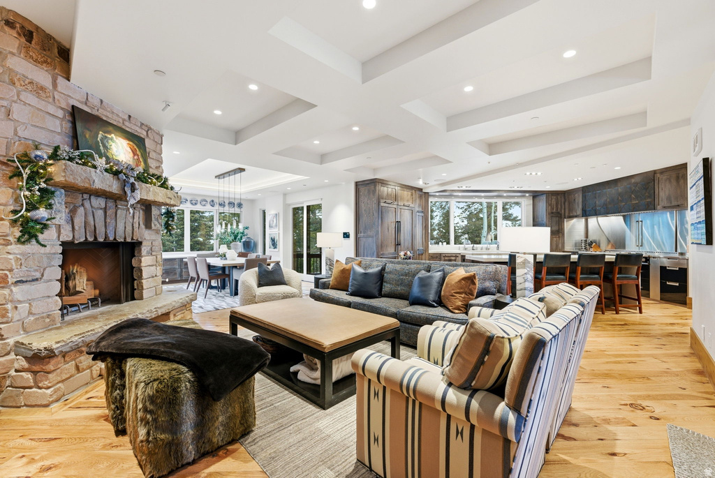 22 WHITE PINE CANYON RD Park City, UT 84060