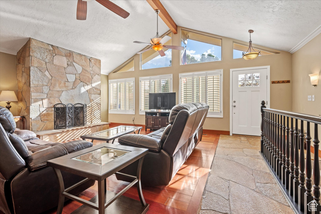 Photo 9 for MLS #2105111 at 2249 E Tompkins Dr