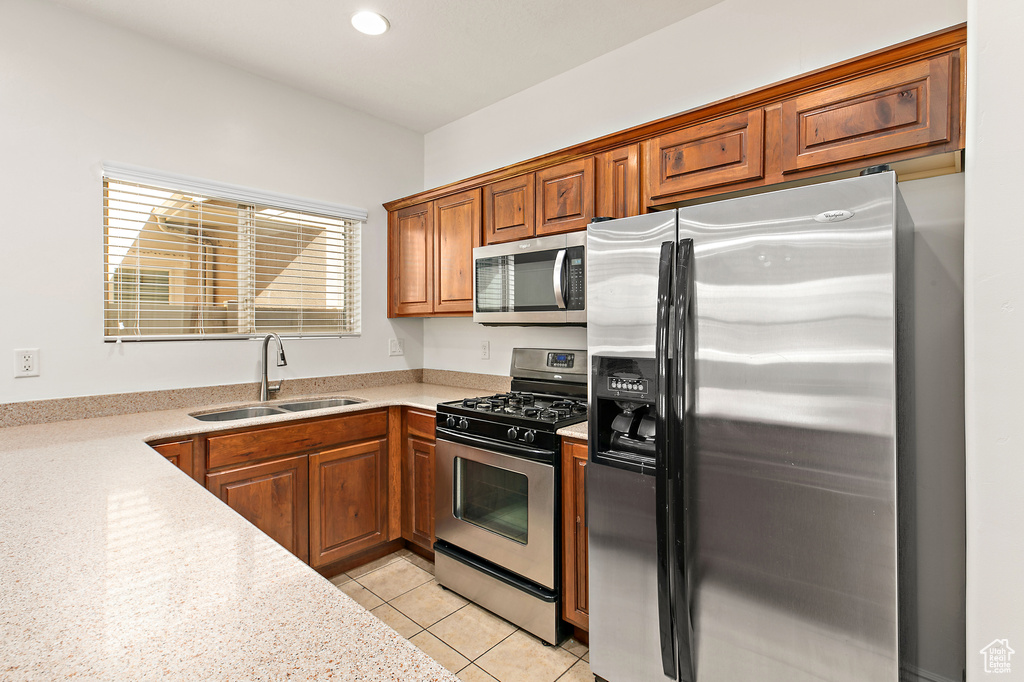 193 E CROSSCOURT WAY Lehi, UT 84043