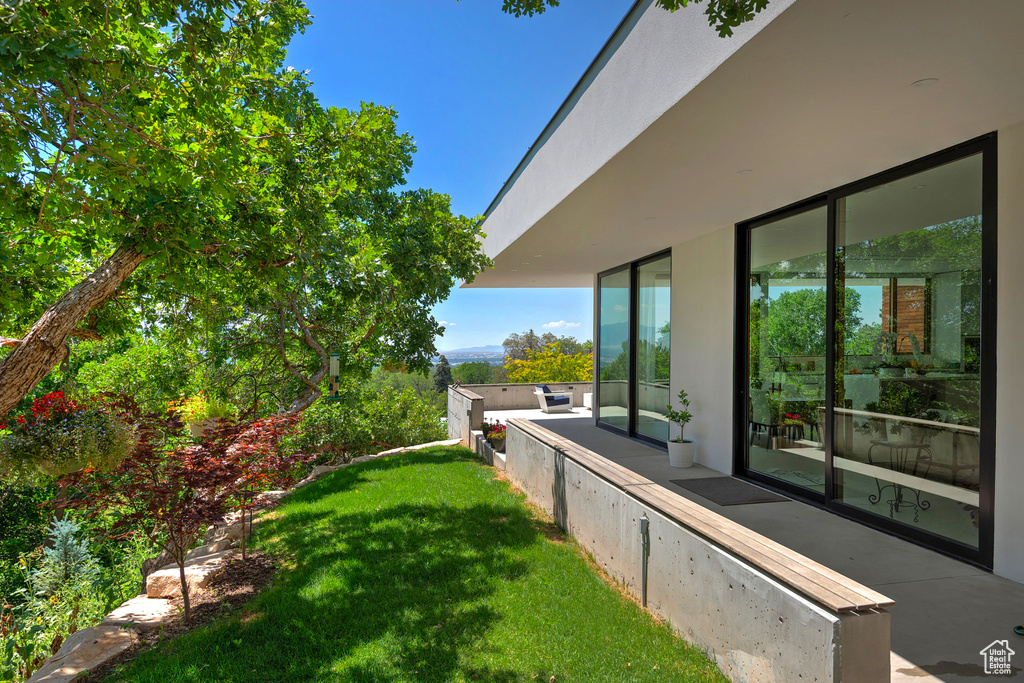 2618 E SKYLINE DR Salt Lake City, UT 84108