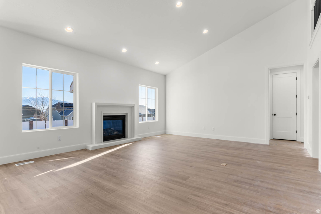 8687 S ROCK LAKE CT West Jordan, UT 84081