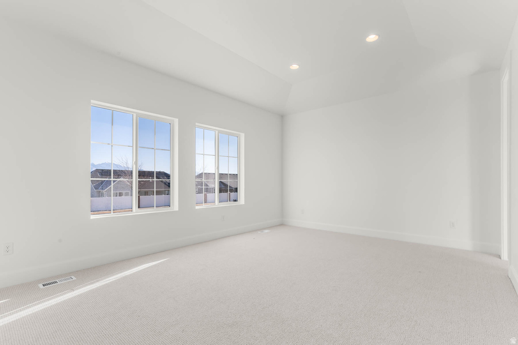 8687 S ROCK LAKE CT West Jordan, UT 84081