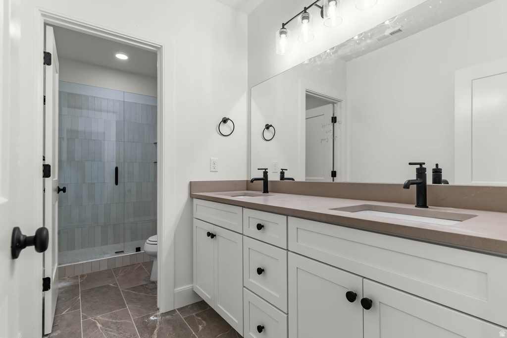 8687 S ROCK LAKE CT West Jordan, UT 84081