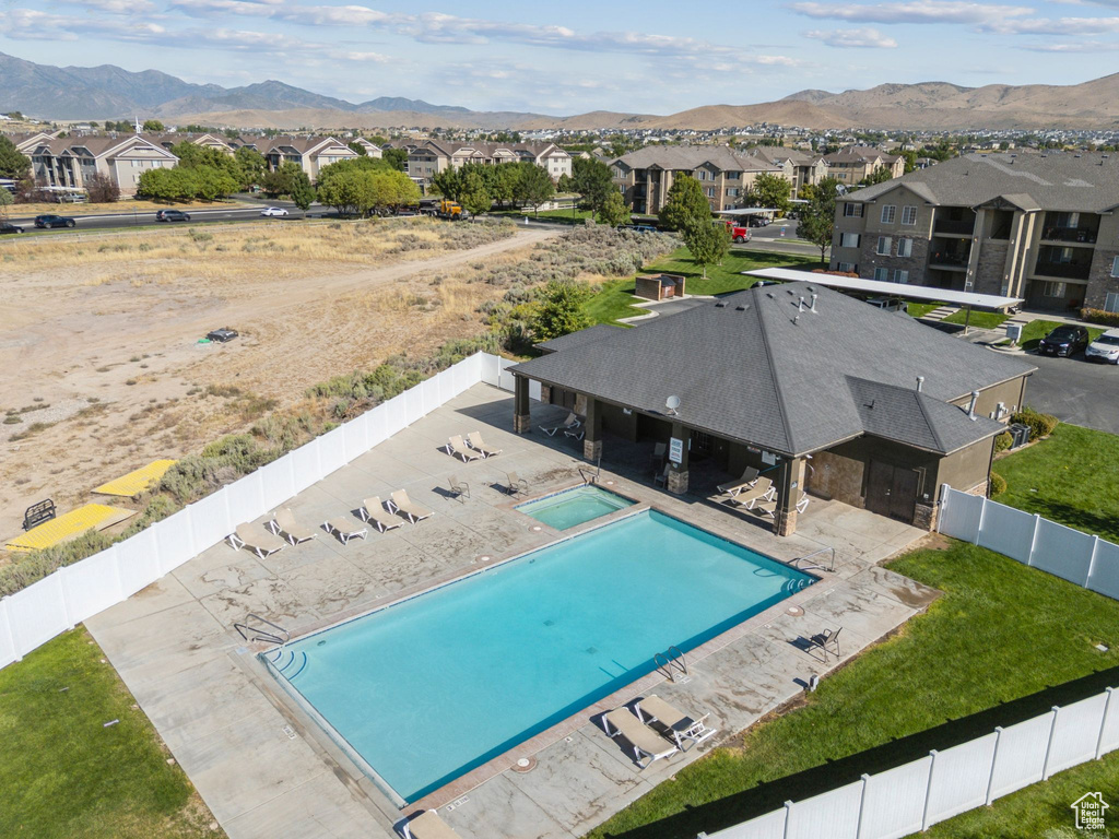 8215 N CLEAR ROCK RD #11 Eagle Mountain, UT 84005