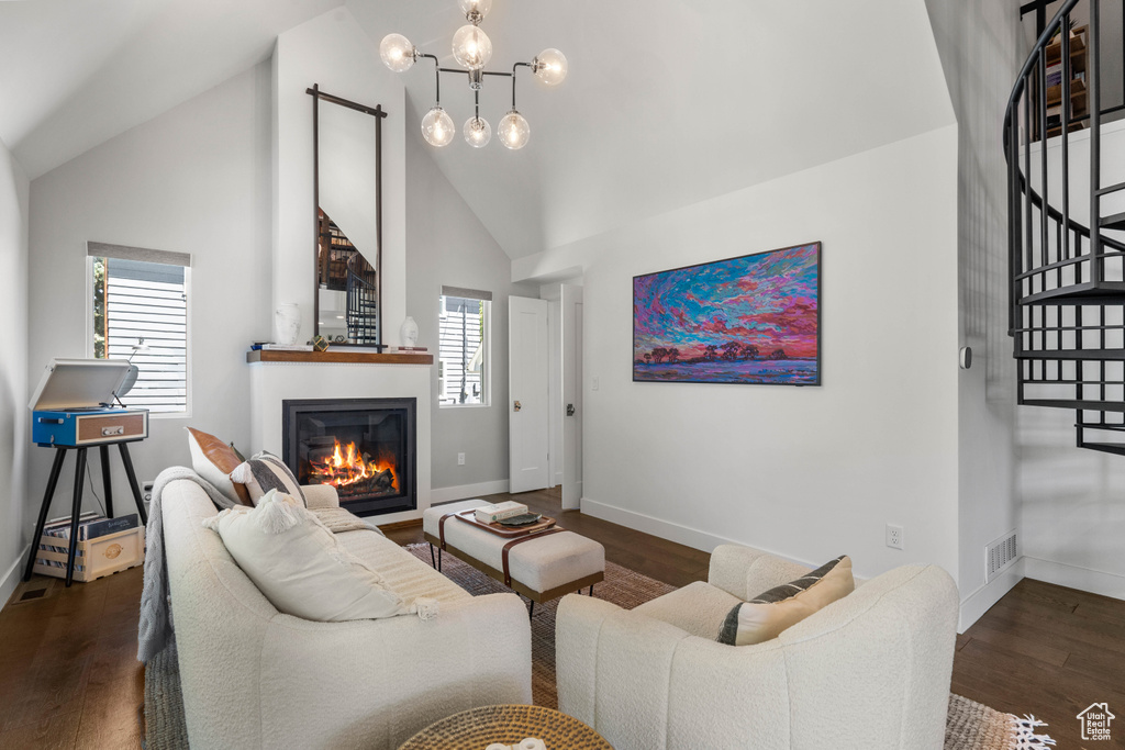 Photo 4 for MLS #2105155 at 2714 Tyler Ave