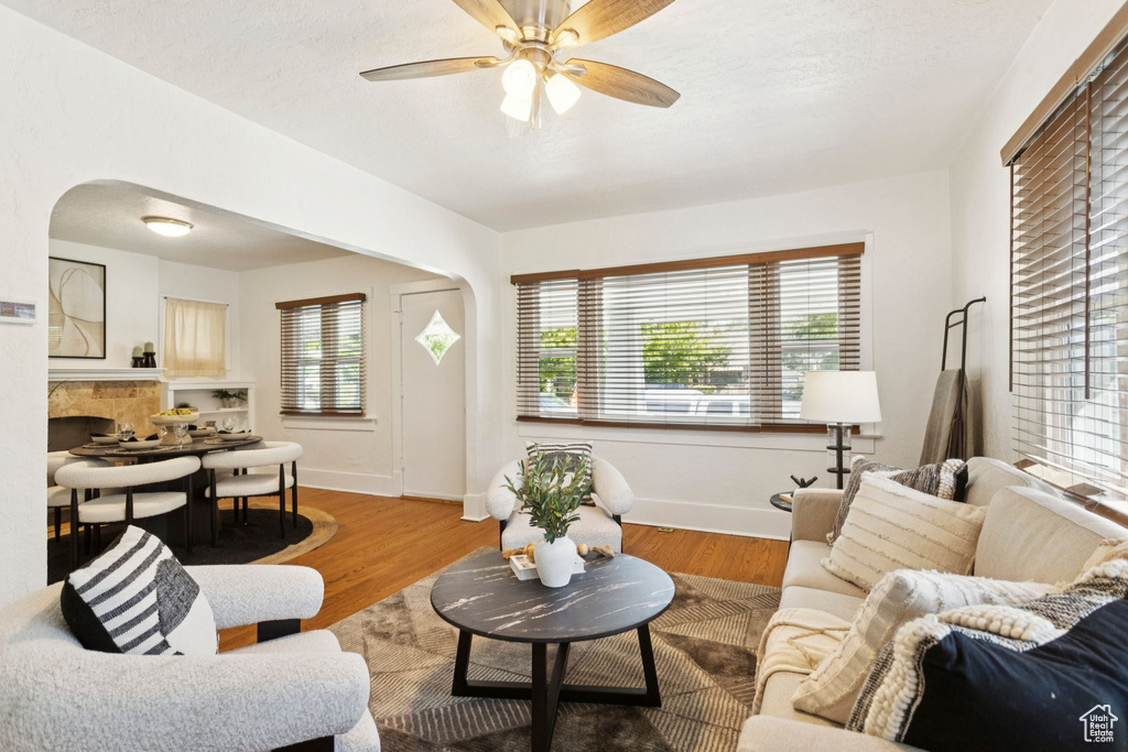 536 E HOLLYWOOD AVE Salt Lake City, UT 84105