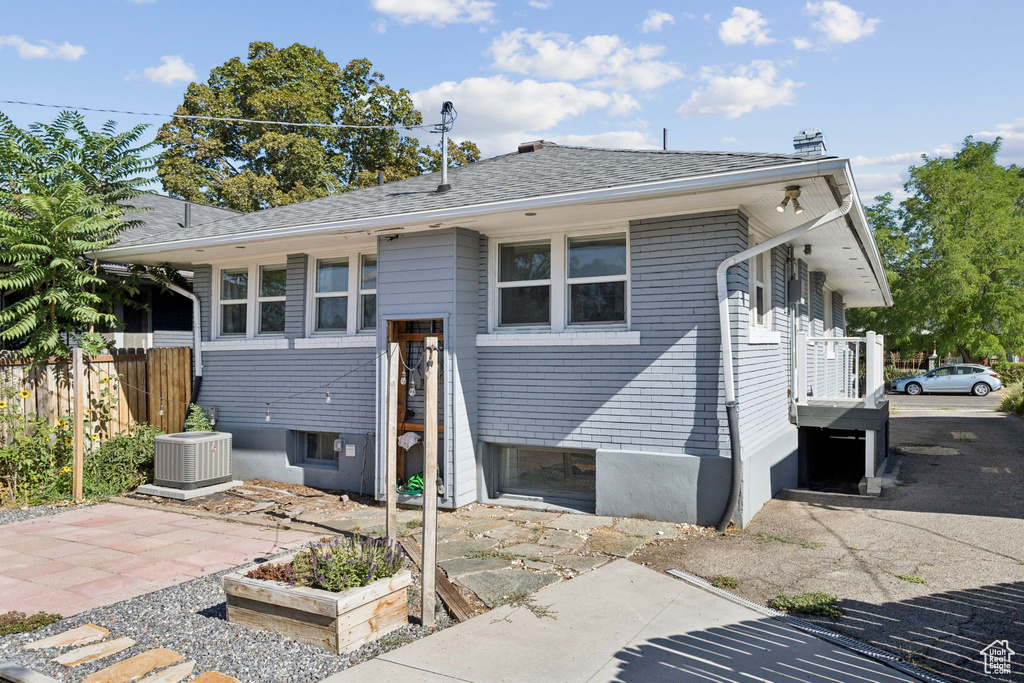 536 E HOLLYWOOD AVE Salt Lake City, UT 84105