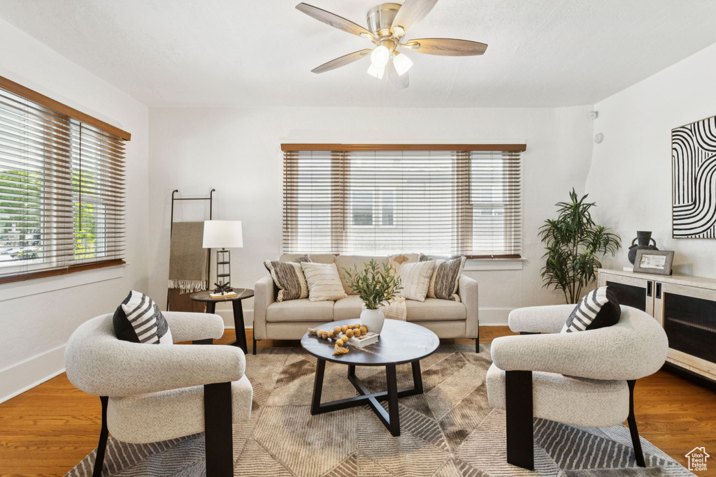 536 E HOLLYWOOD AVE Salt Lake City, UT 84105