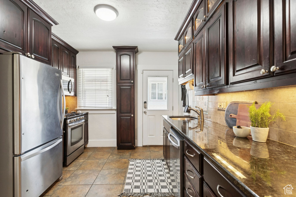 536 E HOLLYWOOD AVE Salt Lake City, UT 84105