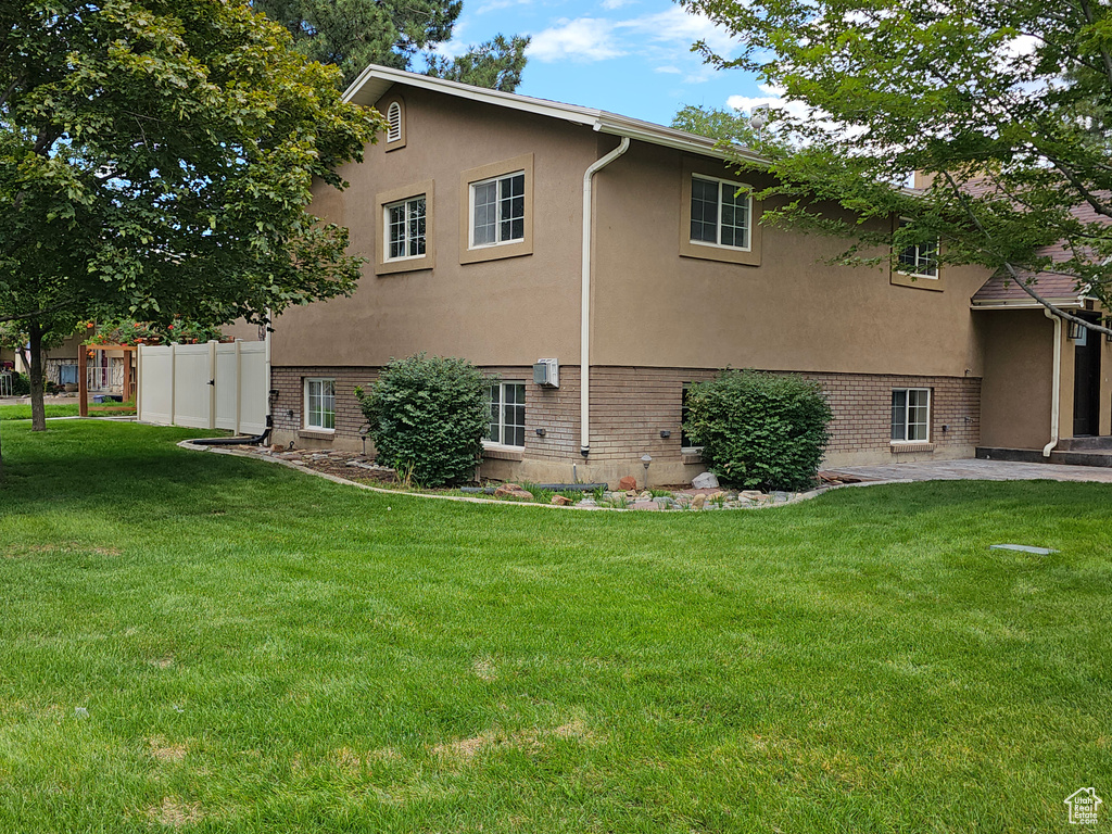 9563 S TRAMWAY CIR Sandy, UT 84092