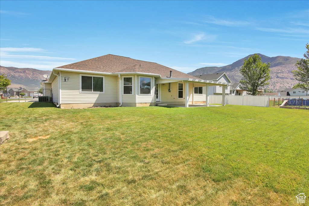 149 W 1250 N Harrisville, UT 84404