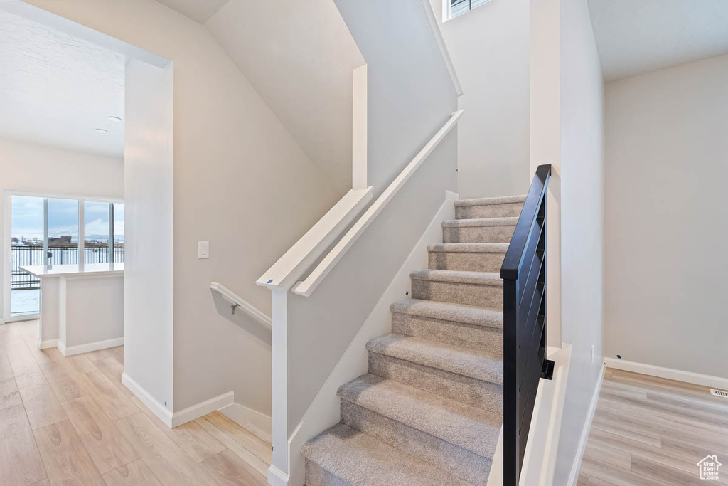 Photo 17 for MLS #2105185 at 77 E Broadway Dr #1033