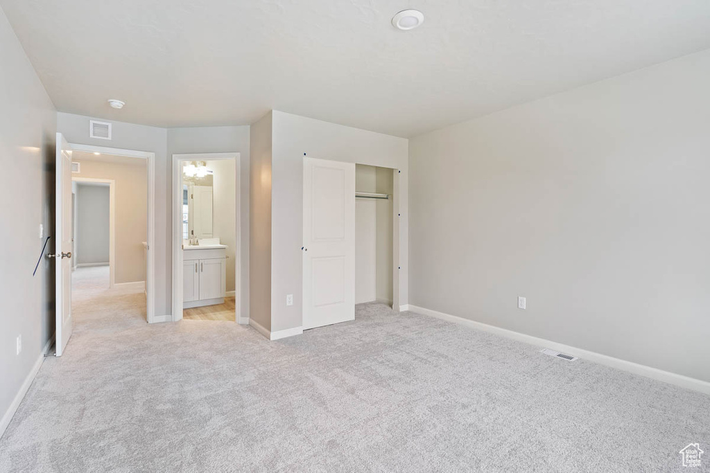 Photo 10 for MLS #2105185 at 77 E Broadway Dr #1033