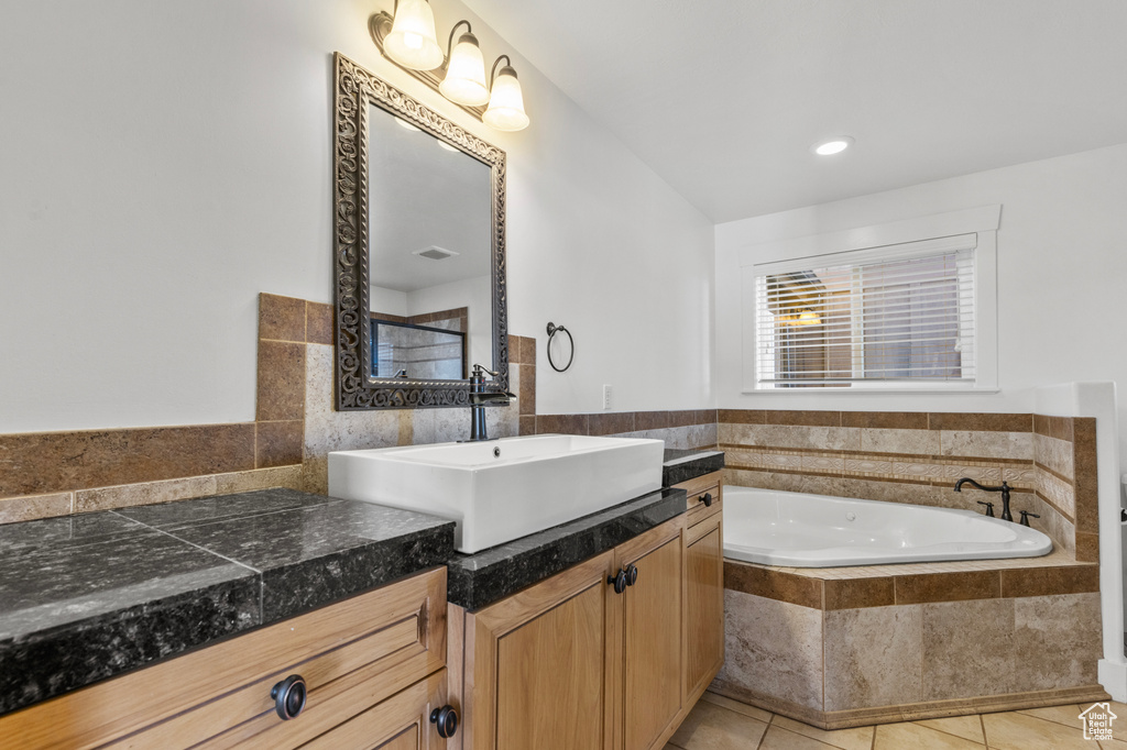Photo 13 for MLS #2105193 at 4115 E 4325 North
