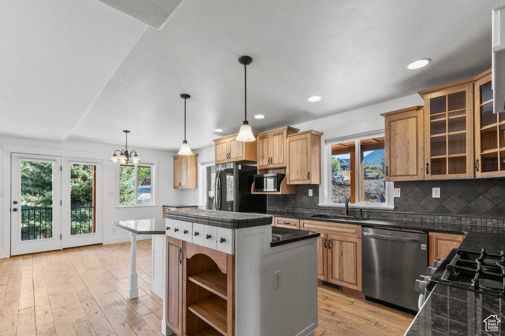 Photo 6 for MLS #2105193 at 4115 E 4325 North