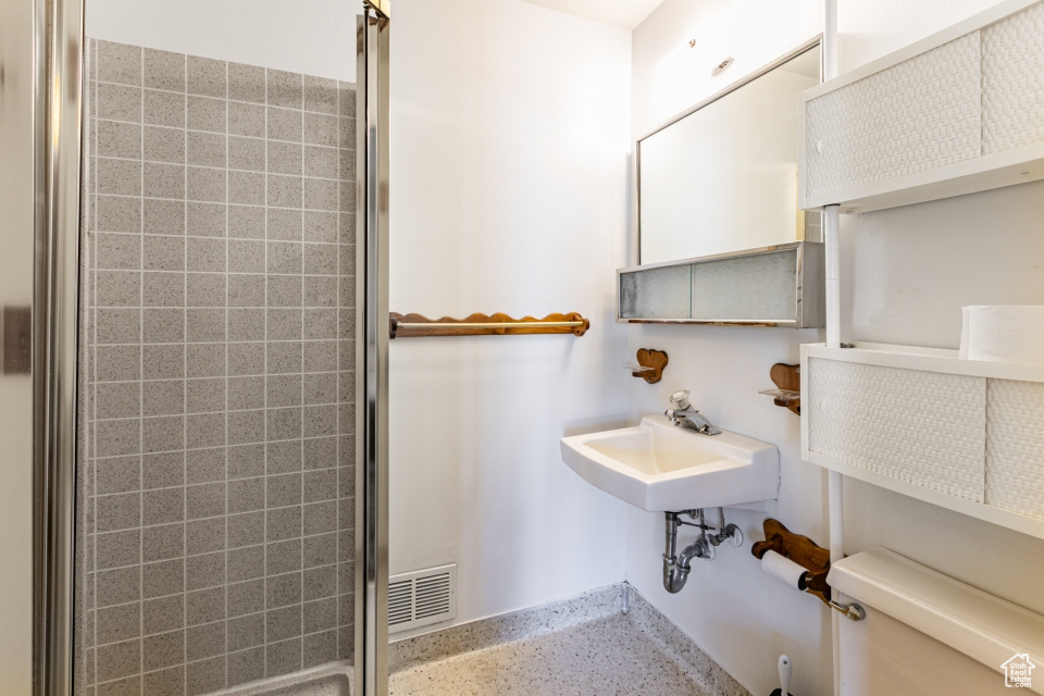 Photo 8 for MLS #2105210 at 363 Oak Hill Dr