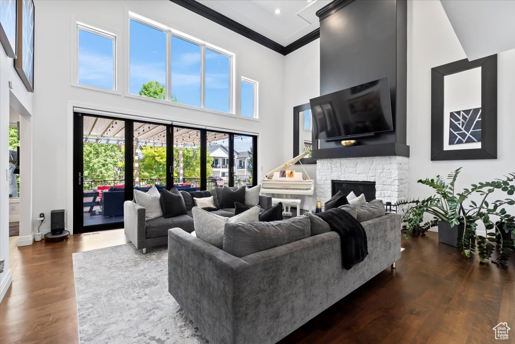 1064 W PARK PALISADE DR South Jordan, UT 84095