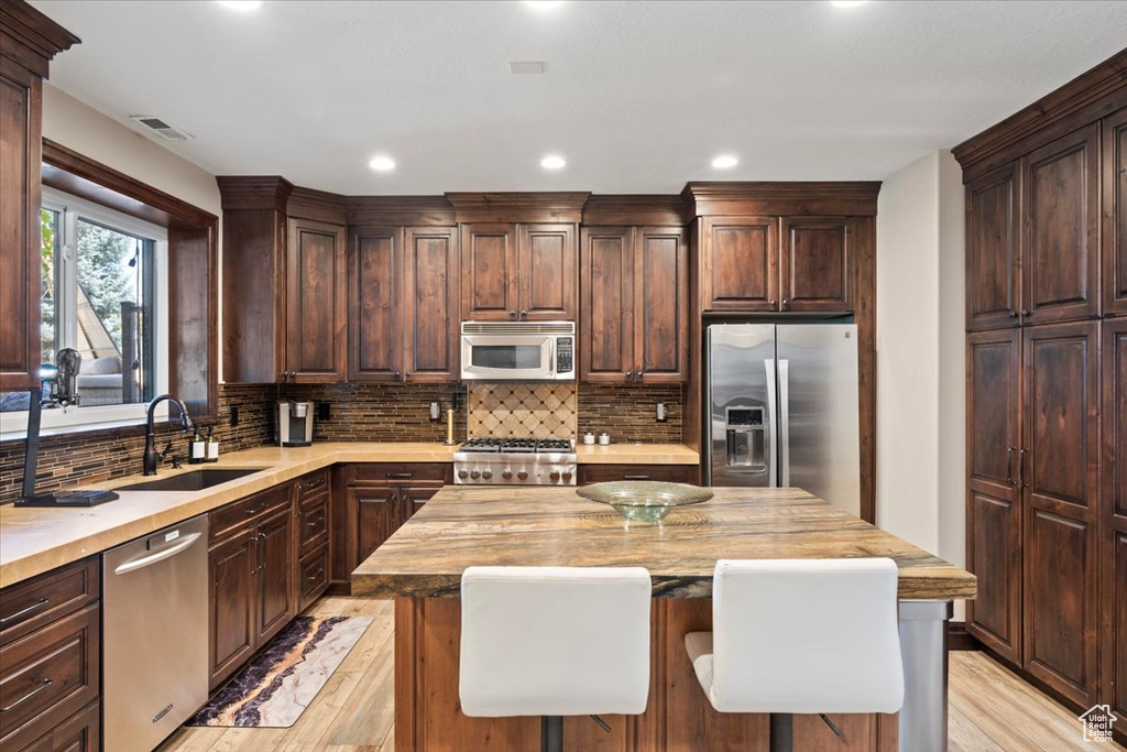 1064 W PARK PALISADE DR South Jordan, UT 84095