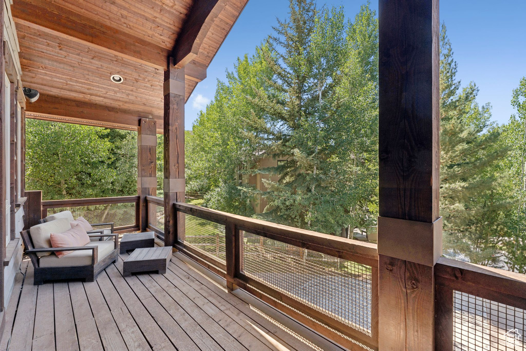 Photo 26 for MLS #2105220 at 2510 Queen Esther Dr