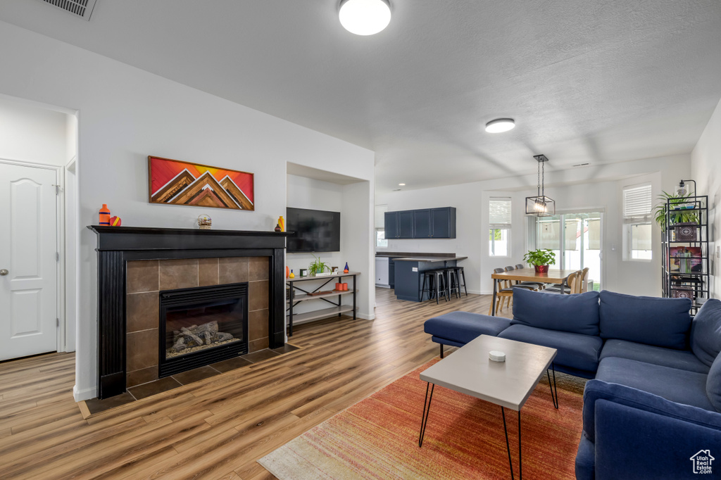 Photo 2 for MLS #2105222 at 329 N Greenwich Dr