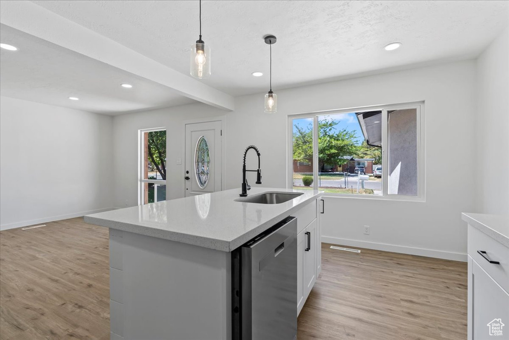 Photo 5 for MLS #2105223 at 3935 S Luetta Dr