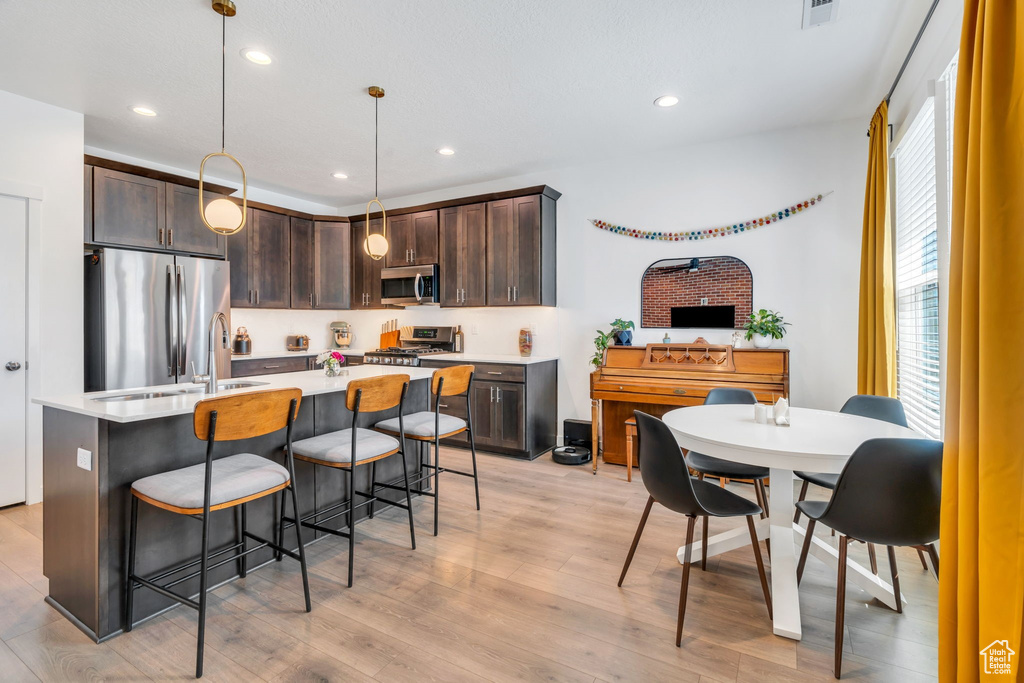 11422 S REGALSTONE DR South Jordan, UT 84009