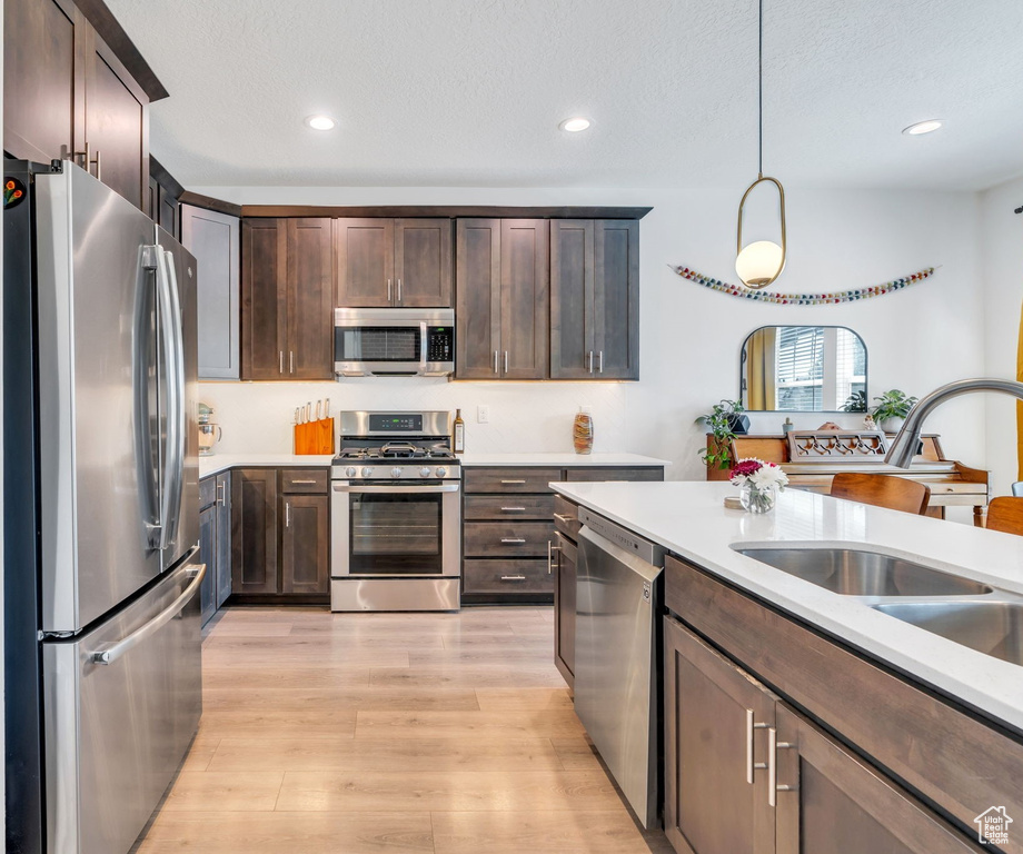 11422 S REGALSTONE DR South Jordan, UT 84009
